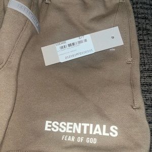 Unisex essentials kids outfit